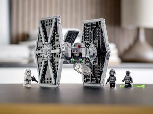 LEGO Star Wars 75300: Imperial TIE Fighter Review