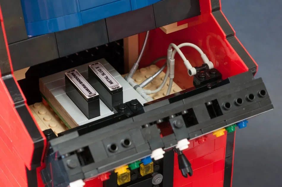 LEGO Ideas Arcade Cabinet