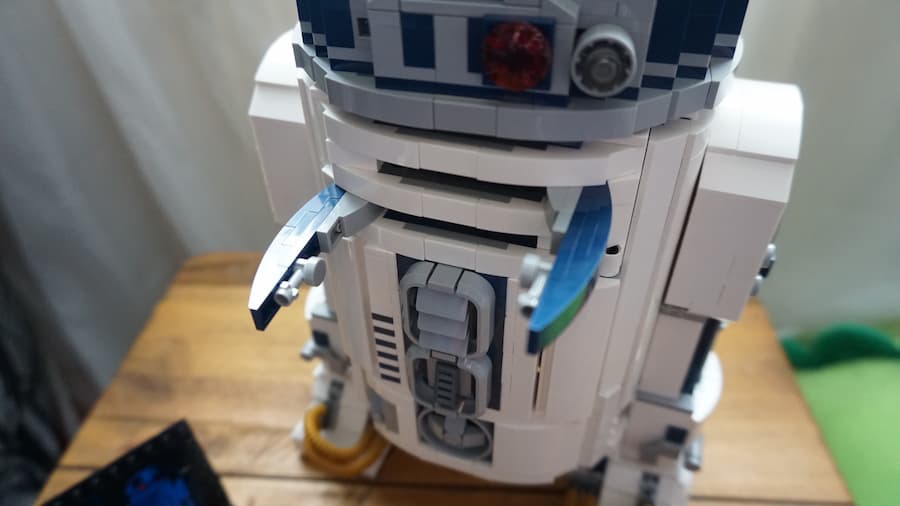 LEGO Star Wars 75308 R2-D2 review