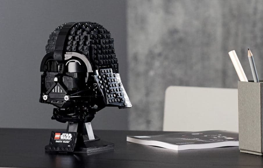 LEGO Star Wars 75304 Darth Vader