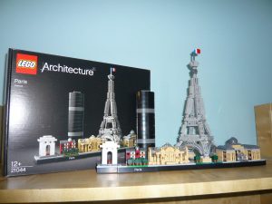 LEGO Architecture 21044 Paris Skyline Review
